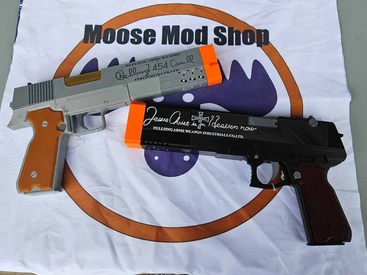 31K Hellsing Props, Casull and Jackal Pre Built